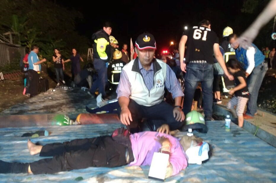 Acidente com comboio em Taiwan mata 17 pessoas 