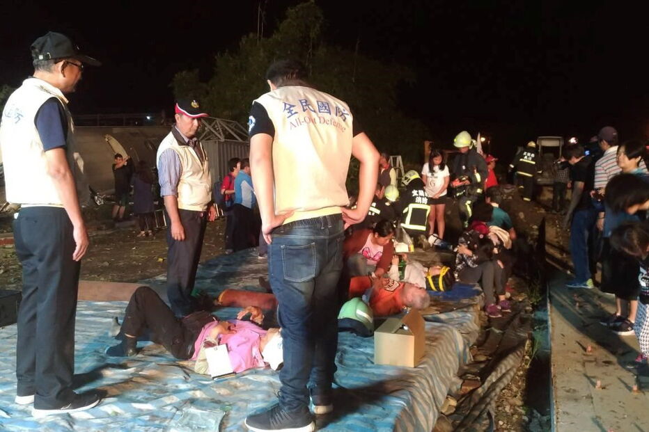 Acidente com comboio em Taiwan mata 17 pessoas 