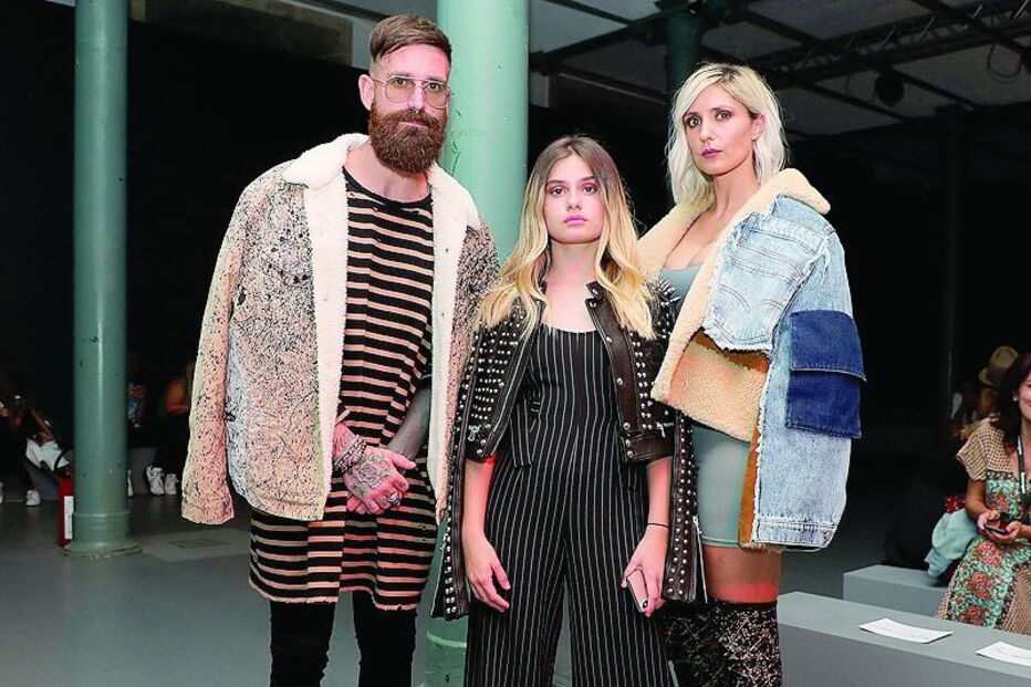 Raúl Meireles com a mulher Ivone e a filha Lara