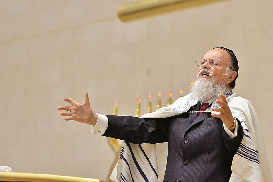 Edir Macedo lidera a Igreja Universal do Reino de Deus 