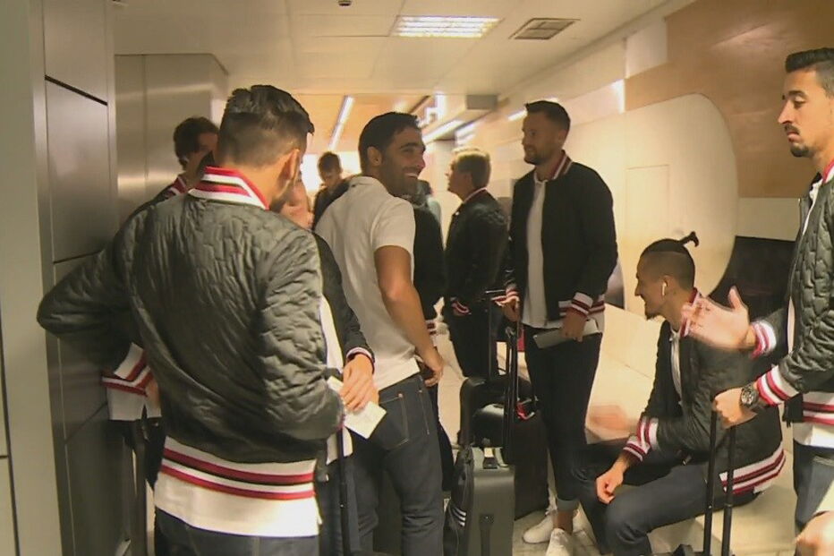 2018-10-22_09_58_50 Benfica de partida para a Holanda.jpg