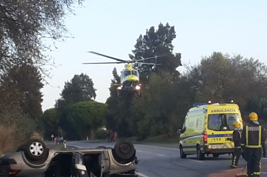 Colisão frontal faz quatro feridos em Serpa 