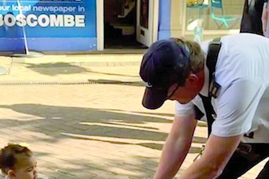 Criança ‘multada’ por polícia