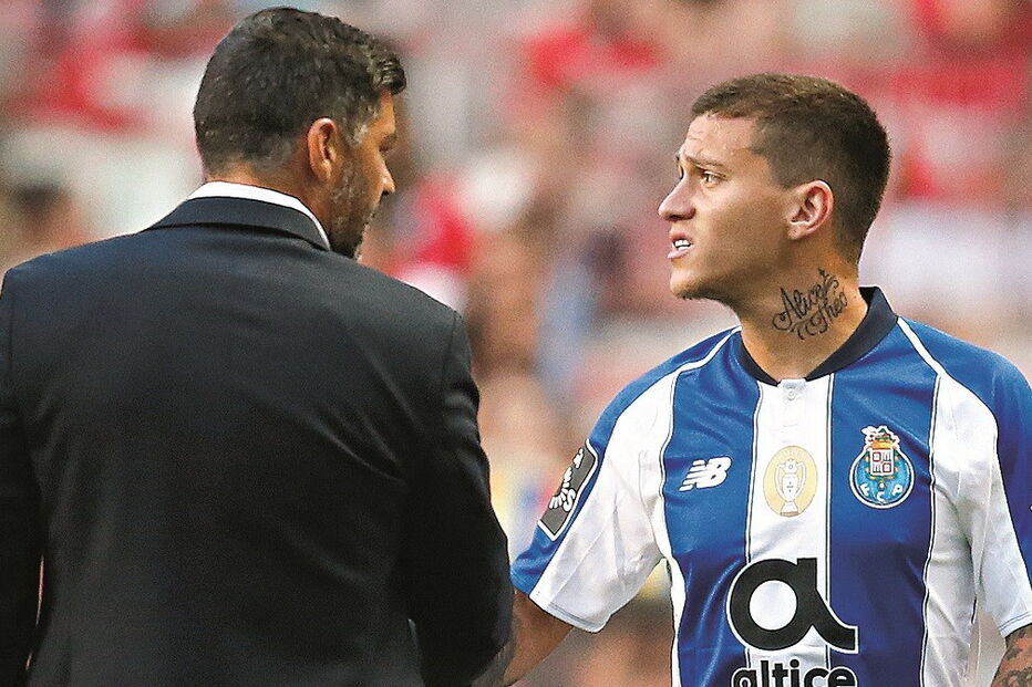 Sérgio Conceição volta a poder contar com o médio brasileiro Otávio