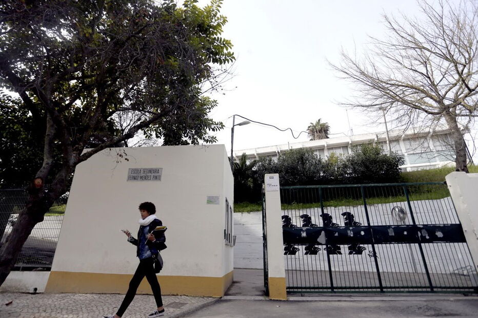 Escola Fernão Mendes Pinto