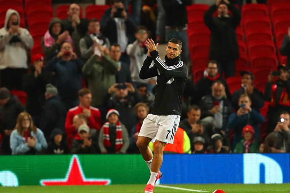 Cristiano Ronaldo recebido de forma incrível pelos adeptos do United