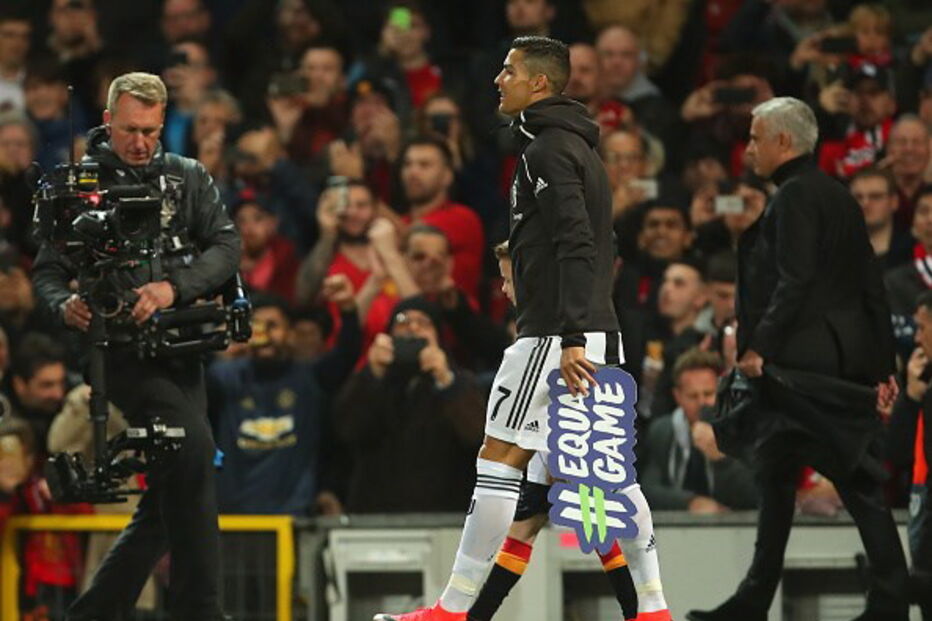 Cristiano Ronaldo recebido de forma incrível pelos adeptos do United