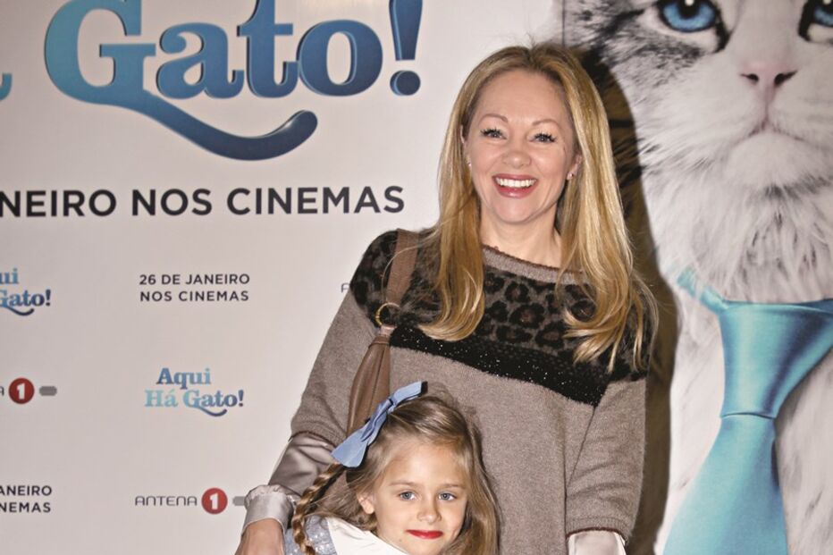 Alexandra Fernandes com a filha	