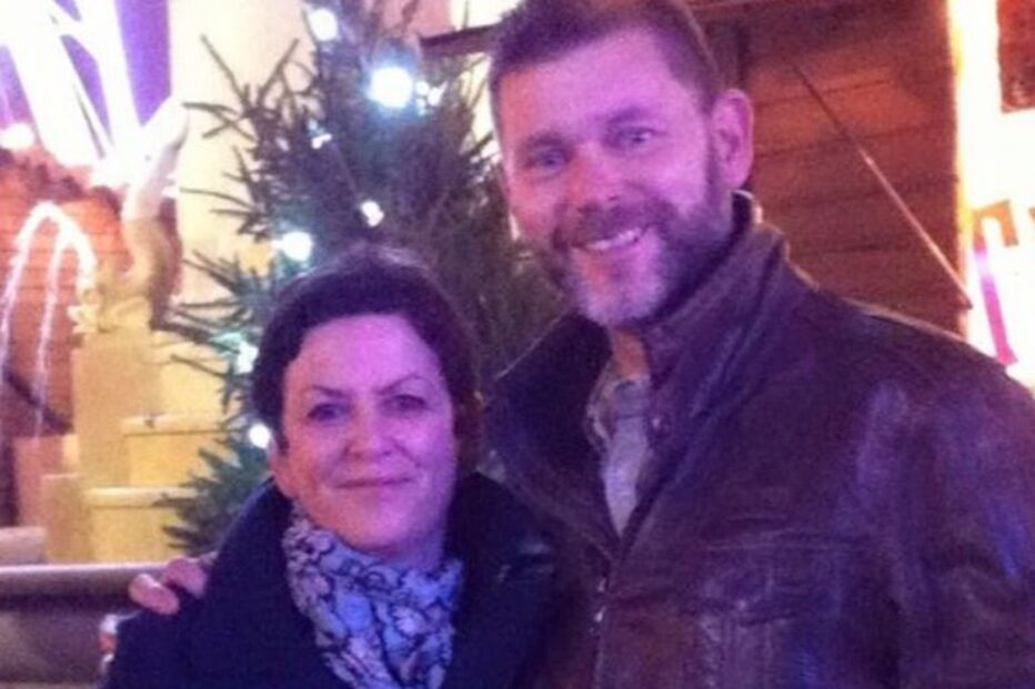 Paramédica descobre que tem meses de vida dois dias após casar