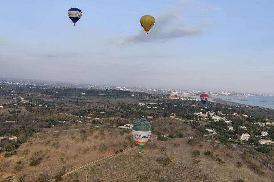 Balões de todo o Mundo sobrevoam o Algarve