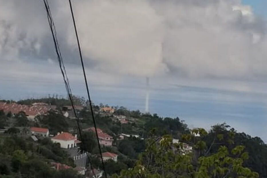 Tromba de água na zona de Santa Cruz, na Madeira
