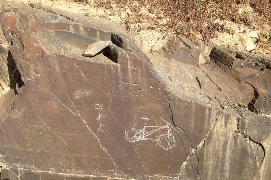 Descobertas mais gravuras rupestres no Vale do Côa