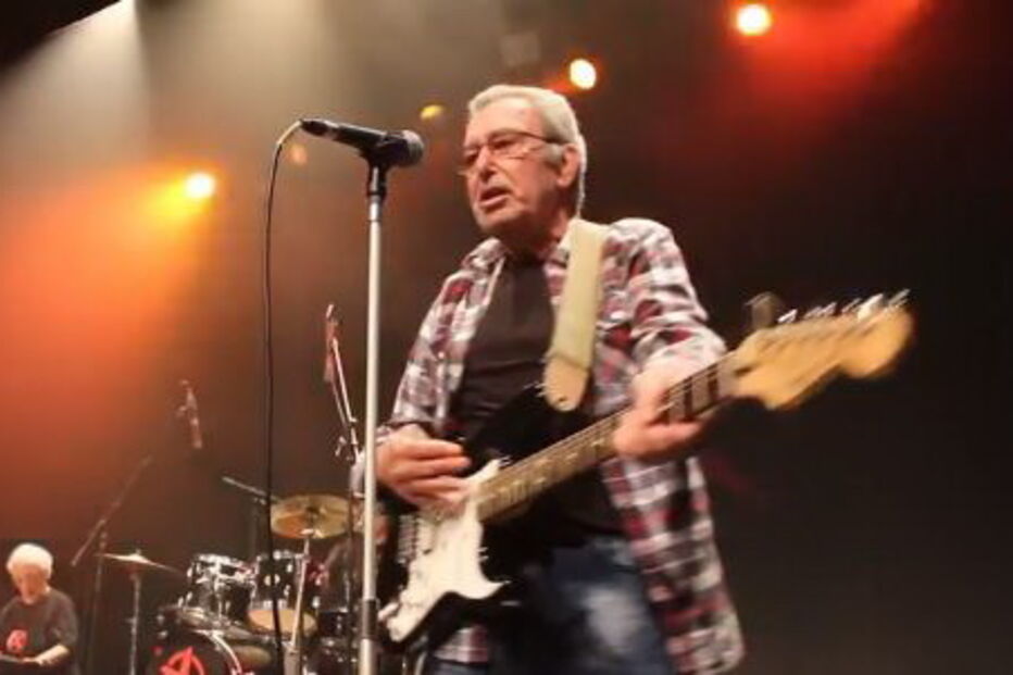 Idosos de Barcelos vestidos 