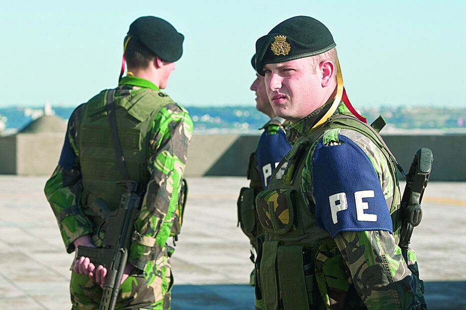Militares vão poder ser chamados pelas polícias para auxiliarem ao patrulhamento para prevenir ou após ataques 