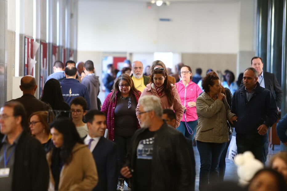 Brasileiros residentes em Portugal escolhem novo presidente do Brasil