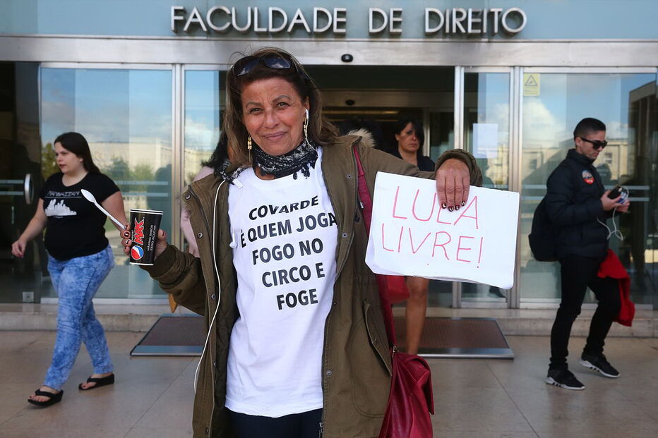 Brasileiros residentes em Portugal escolhem novo presidente do Brasil