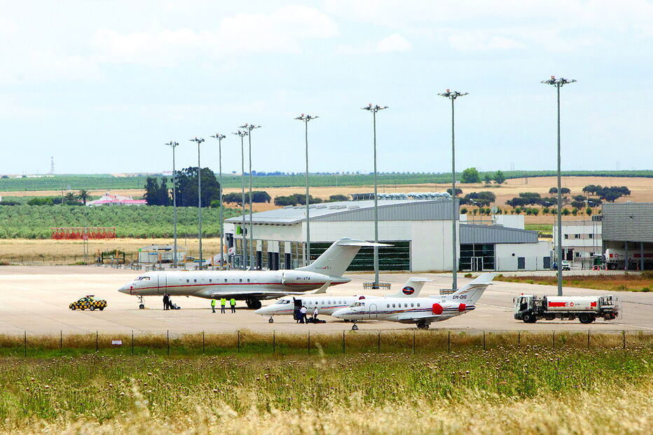 Aeroporto de Beja custou 33 milhões de euros, mas tem estado praticamente vazio desde a inauguração, em 2011