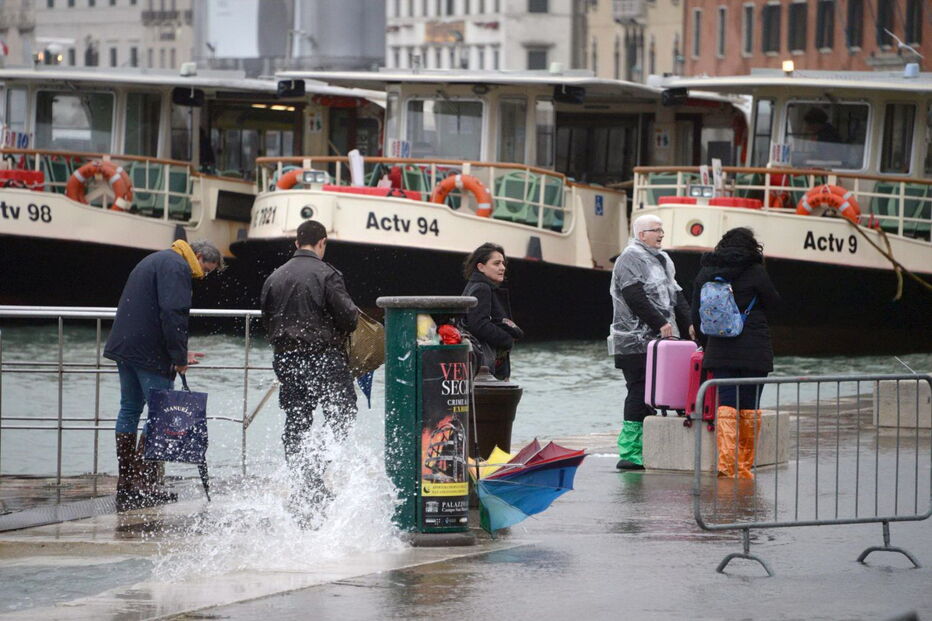 Tempestade em Itália: Vários mortos e Veneza submersa