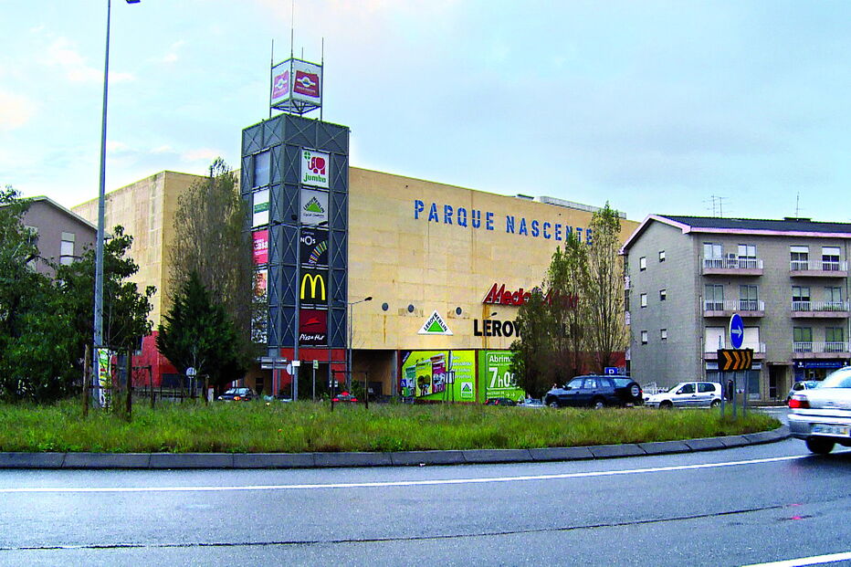 Homem foi acusado pela Primark do centro comercial Parque Nascente, em Rio Tinto, de ter pagado com nota falsa 