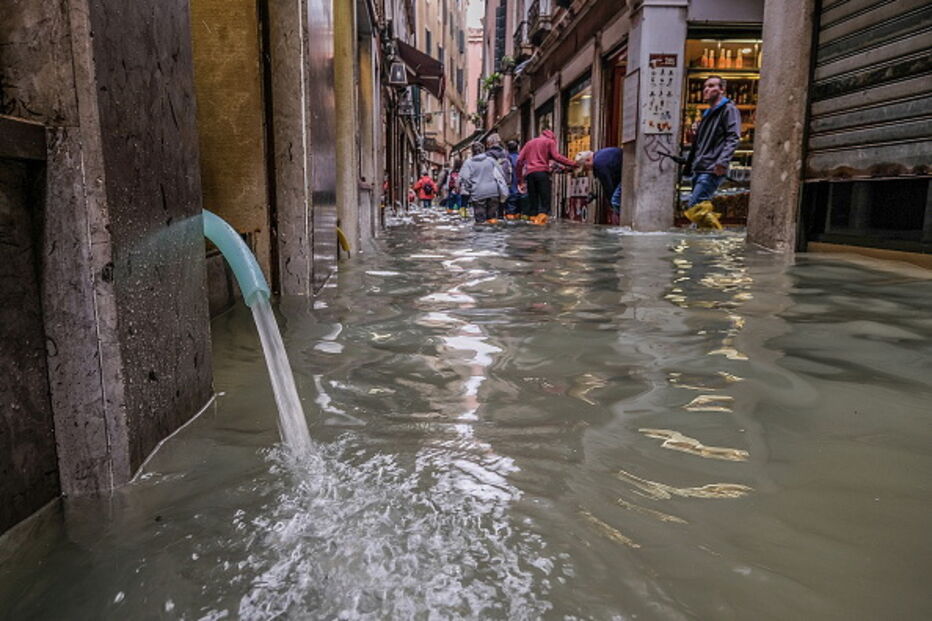 Tempestade em Itália: Vários mortos e Veneza submersa