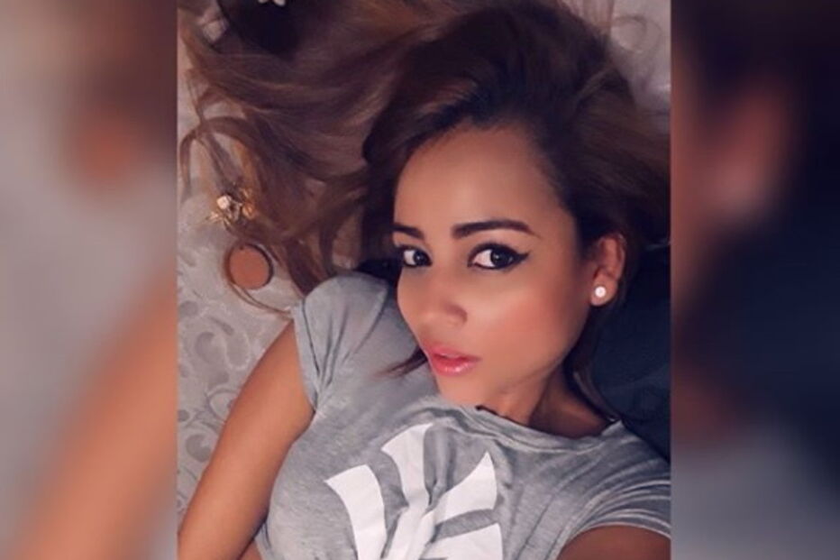 Freira sai de convento e torna-se estrela porno