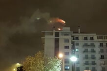Fogo em prédio junto ao Estádio da Luz