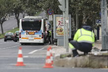 Acidente com cinco veículos faz dois feridos na Avenida Gago Coutinho em Lisboa