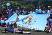 Torneio de futebol reúne centenas de homossexuais no Brasil