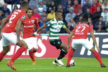 Jogo entre Santa Clara e Sporting