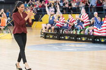 Meghan Markle deu nas vistas pelo guarda-roupa variado na viagem à Oceania