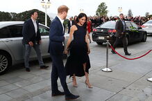 Meghan Markle deu nas vistas pelo guarda-roupa variado na viagem à Oceania