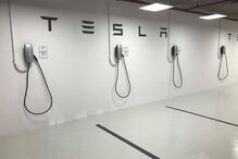 Tesla abre loja no El Corte Inglés de Gaia