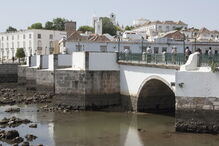 Intervenção permite que o rio fique com as cotas de fundo necessárias para garantir as condições de navegabilidade   