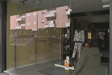 Gang rouba milhares de euros em assalto a loja