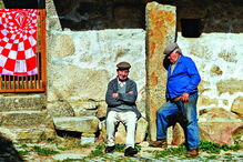 O forno do povo é um museu, mas ainda funciona