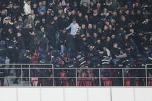 Polícia carrega sobre adeptos do Ajax no Estádio da Luz