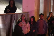 Polícia entre os 12 mortos em tiroteio num bar na Califórnia