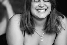 Ana Guiomar numa pose divertida