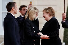 Emmanuel Macron e Angela Merkel