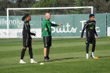 Marcel Keizer no primeiro treino 