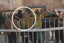 Mulher de Mustafá festeja saída em liberdade