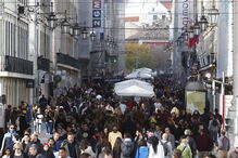 Multidão na Baixa de Lisboa