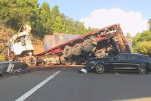  Acidente com camião e carro na A1, em Aveiro