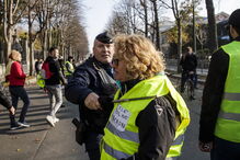 Protestos em França lançam o caos no país