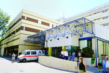 Diretores de serviço do Centro Hospitalar Universitário do Algarve manifestaram preocupação com falta de material