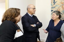 Manuel Grilo (ao centro) reuniu-se ontem com os técnicos do NPISA, coordenado por Teresa Bispo (à direita)