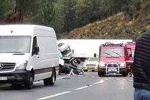 Colisão mata uma pessoa e deixa outra em estado grave em Barcelos 
