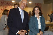 Marcelo Rebelo de Sousa cumprimenta amiga Isabel de Herédia