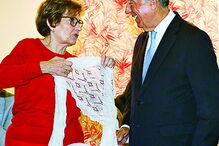 Maria Cavaco Silva também esteve na feira solidária