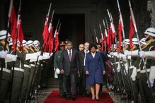 Presidente de Angola, João Lourenço, com a mulher, Ana Dias Lourenço, na visita a Portugal